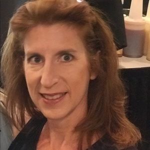 Meet your Posher, Diana